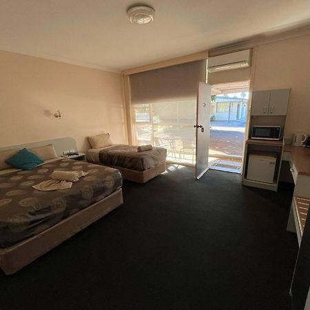 Copper City Motel Cobar Kültér fotó