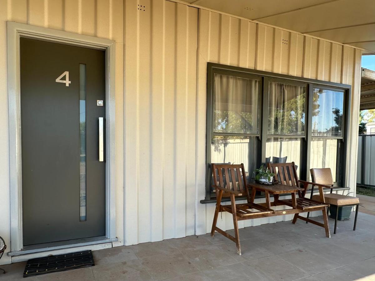 Copper City Motel Cobar Kültér fotó