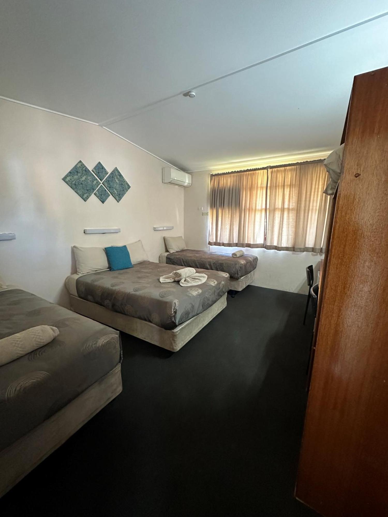 Copper City Motel Cobar Kültér fotó
