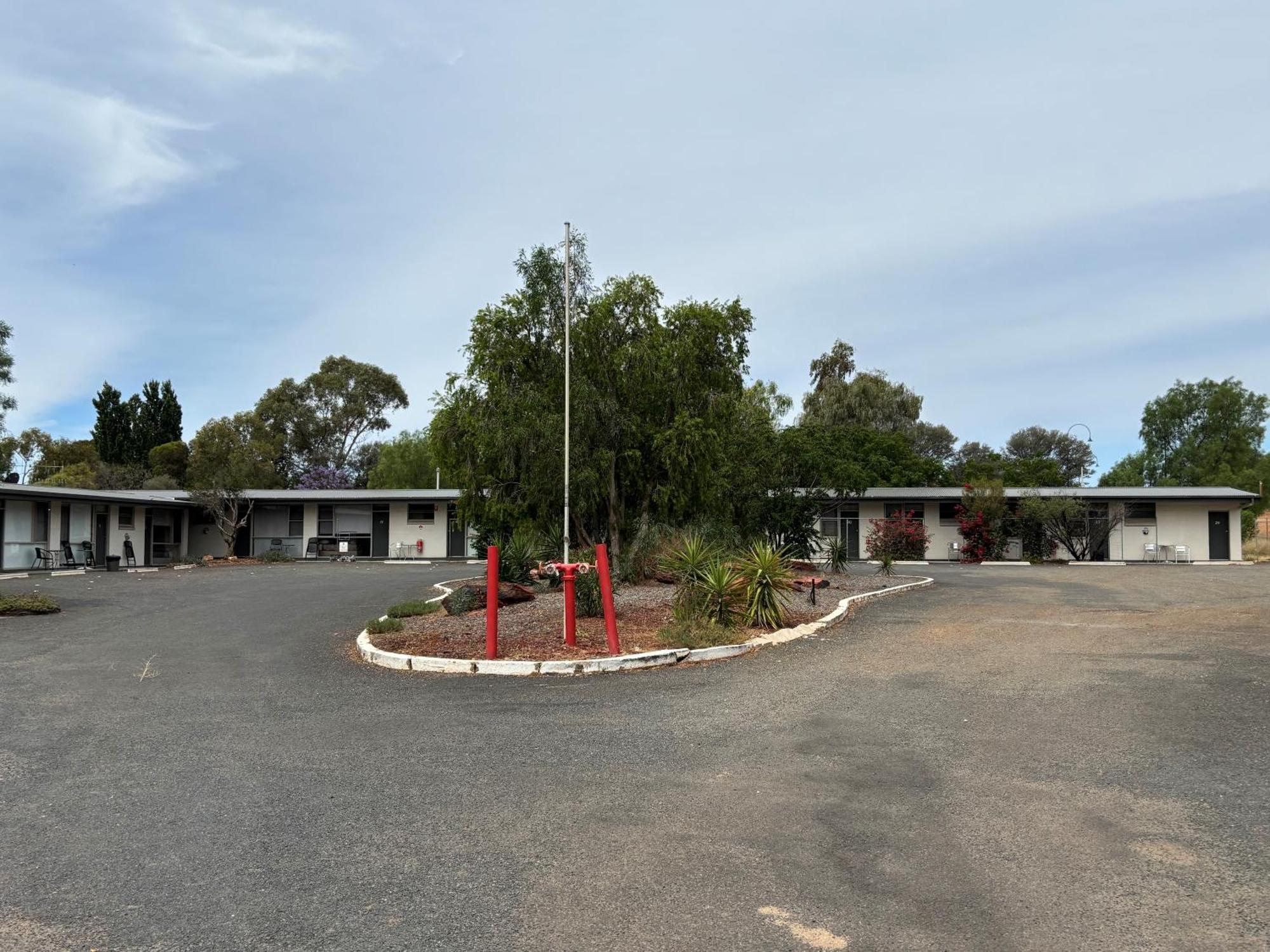 Copper City Motel Cobar Kültér fotó