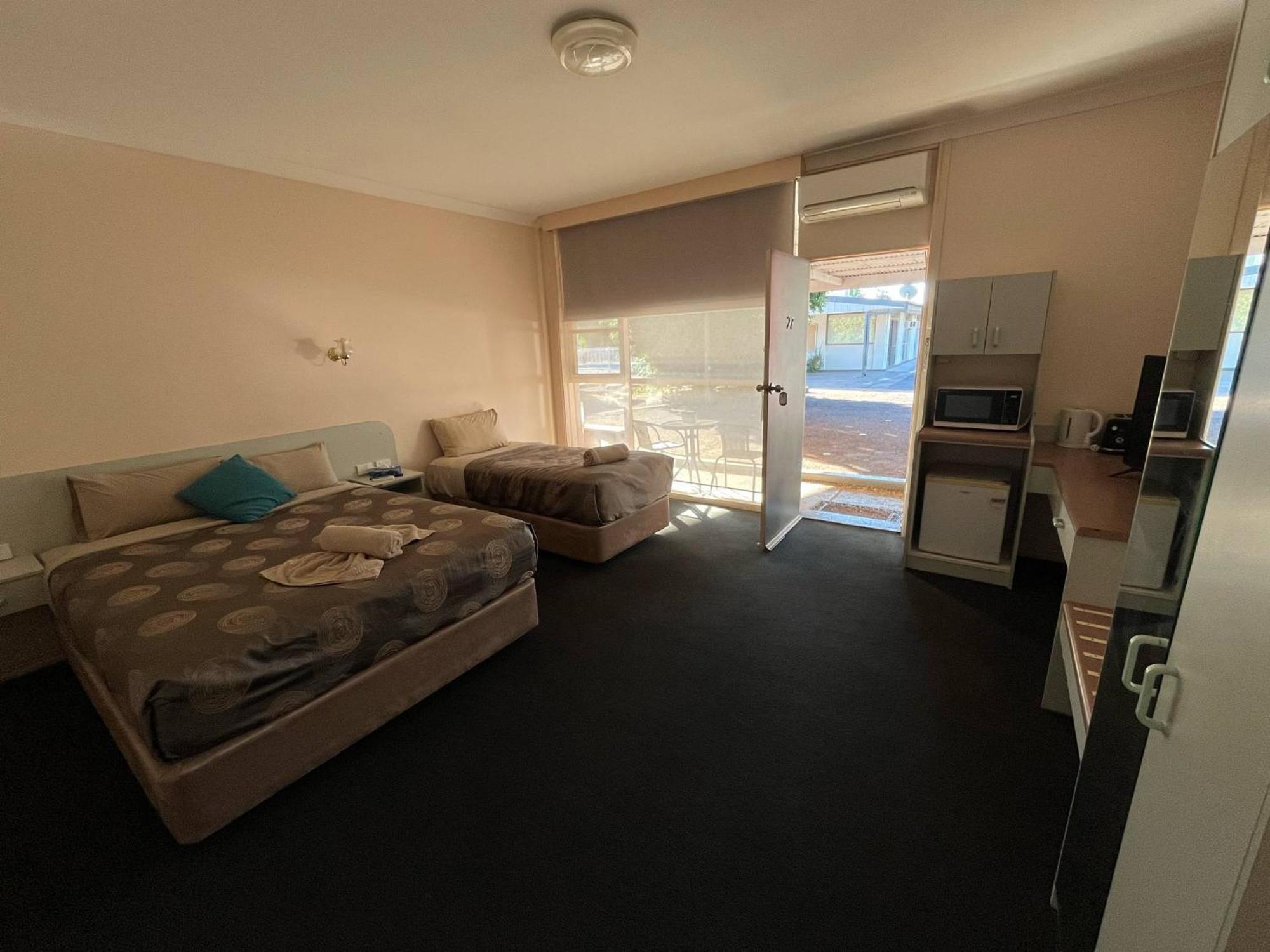 Copper City Motel Cobar Kültér fotó