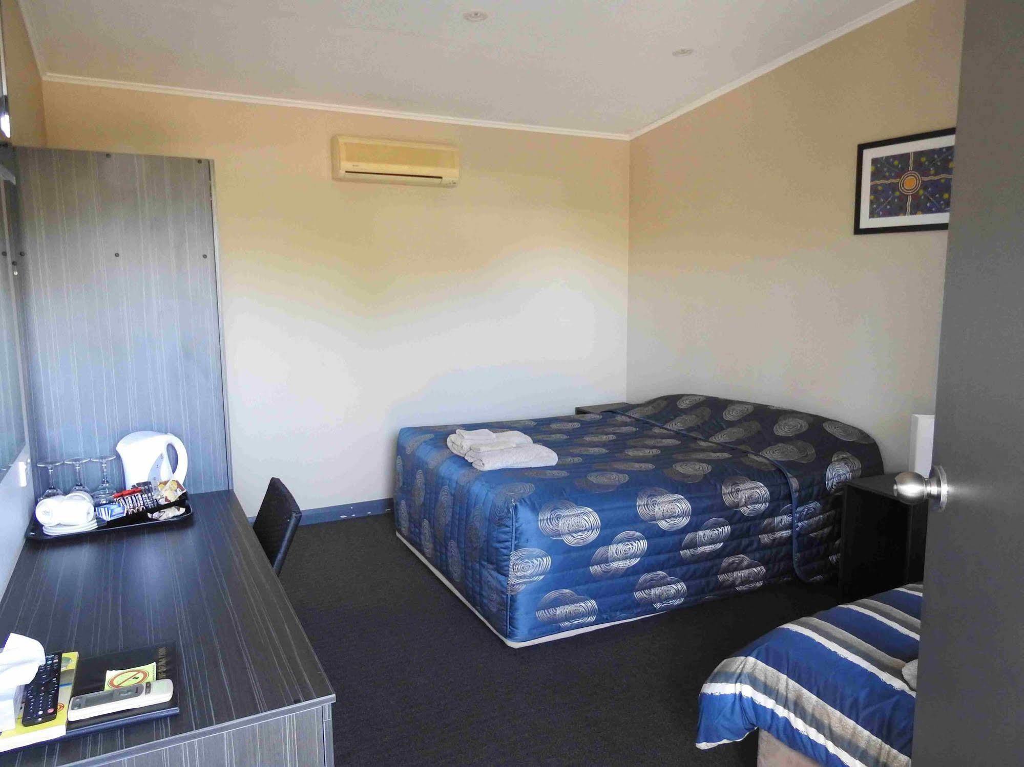 Copper City Motel Cobar Kültér fotó