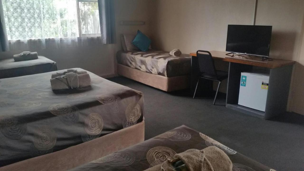 Copper City Motel Cobar Kültér fotó