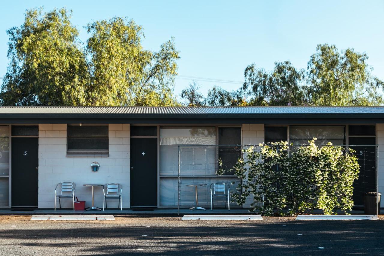 Copper City Motel Cobar Kültér fotó